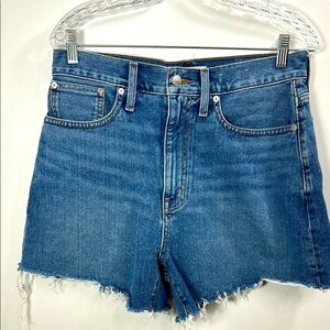 Madewell The MomJean Short size 29. Raw hem Denim Shorts
